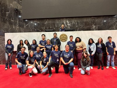 Alunos do Parlamento Jovem de Alpinópolis visitam ALMG 